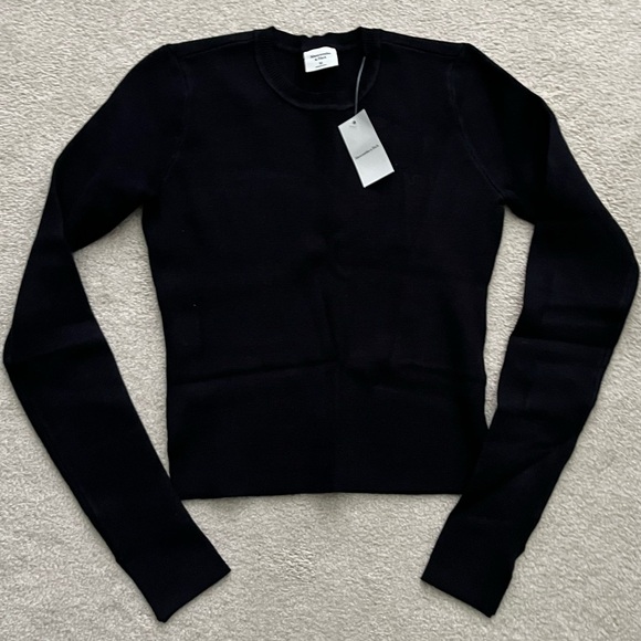Abercrombie & Fitch knit sweater - Picture 1 of 3